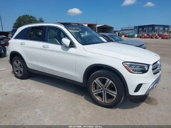W1N0G8DB5MG000636 2021 MERCEDES-BENZ GLC - Image 1