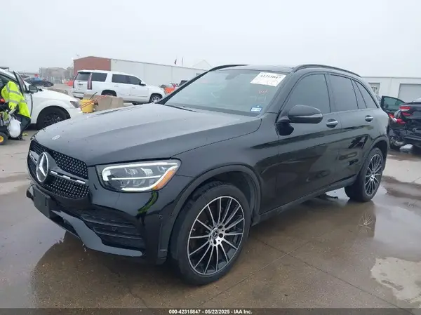 W1N0G8DB5MV264676 2021 MERCEDES-BENZ GLC - Image 2