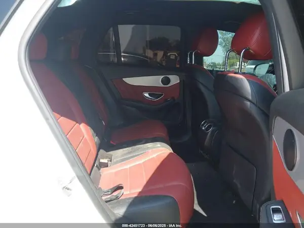 W1N0G8DB5MV276777 2021 MERCEDES-BENZ GLC - Image 8