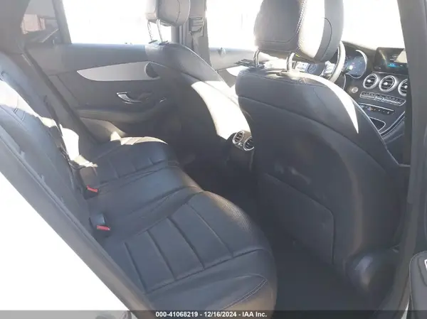 W1N0G8DB5MV281915 2021 MERCEDES-BENZ GLC - Image 8