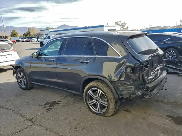 W1N0G8DB5NV337417 2022 MERCEDES-BENZ GLC - Image 2