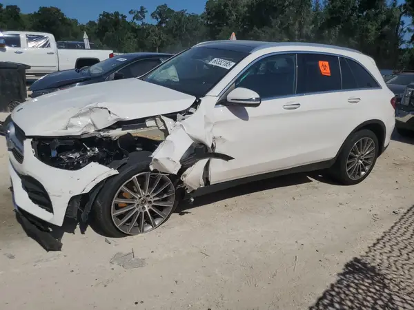 W1N0G8DB5NV372734 2022 MERCEDES-BENZ GLC - Image 1