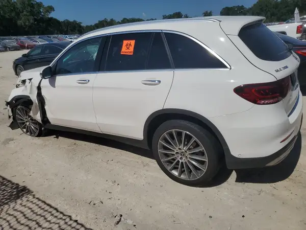 W1N0G8DB5NV372734 2022 MERCEDES-BENZ GLC - Image 2