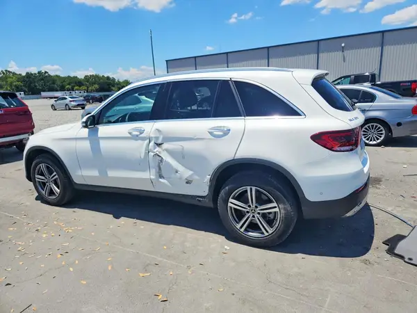 W1N0G8DB5NV388643 2022 MERCEDES-BENZ GLC - Image 2
