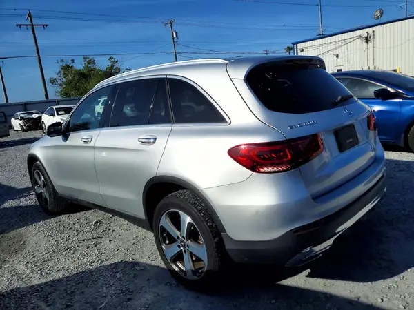 W1N0G8DB6LF760353 2020 MERCEDES-BENZ GLC - Image 2