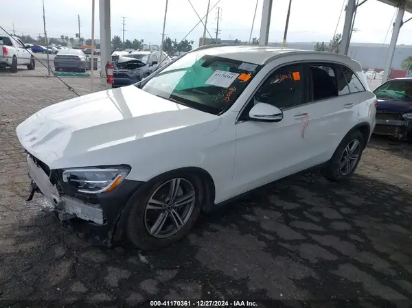 W1N0G8DB6LF803198 2020 MERCEDES-BENZ GLC - Image 2