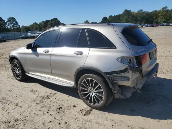 W1N0G8DB6LF810118 2020 MERCEDES-BENZ GLC - Image 2