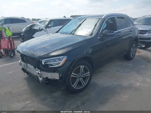 W1N0G8DB6LF858556 2020 MERCEDES-BENZ GLC - Image 2