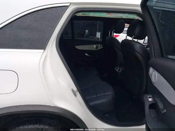 W1N0G8DB6LV257475 2020 MERCEDES-BENZ GLC - Image 8