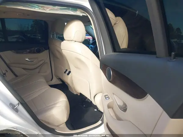 W1N0G8DB6MF872345 2021 MERCEDES-BENZ GLC - Image 8