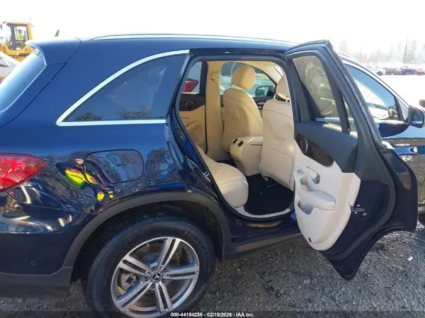 W1N0G8DB6MF872877 2021 MERCEDES-BENZ GLC - Image 8