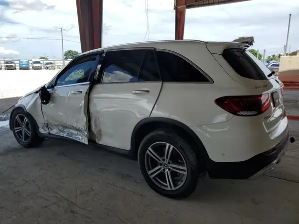 W1N0G8DB6MV267991 2021 MERCEDES-BENZ GLC - Image 2