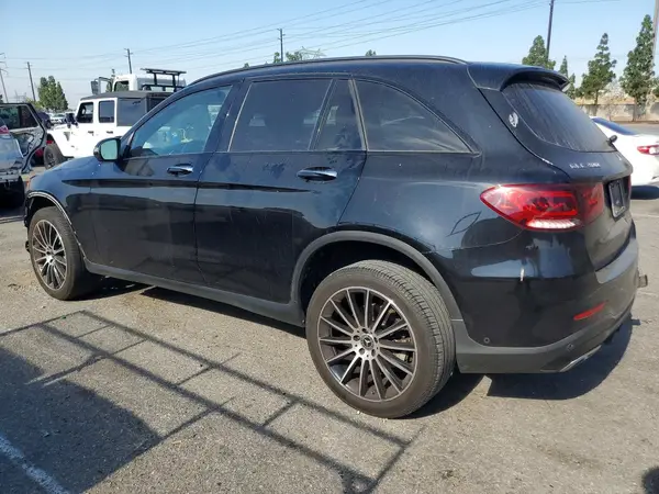 W1N0G8DB6MV275766 2021 MERCEDES-BENZ GLC - Image 2
