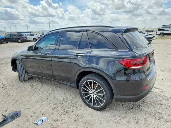 W1N0G8DB6NG076447 2022 MERCEDES-BENZ GLC - Image 2
