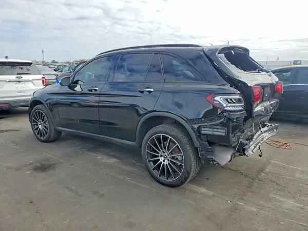W1N0G8DB6NV348121 2022 MERCEDES-BENZ GLC - Image 2