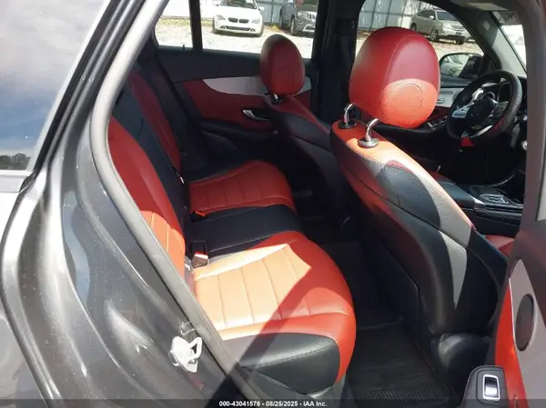 W1N0G8DB7LF783902 2020 MERCEDES-BENZ GLC - Image 8