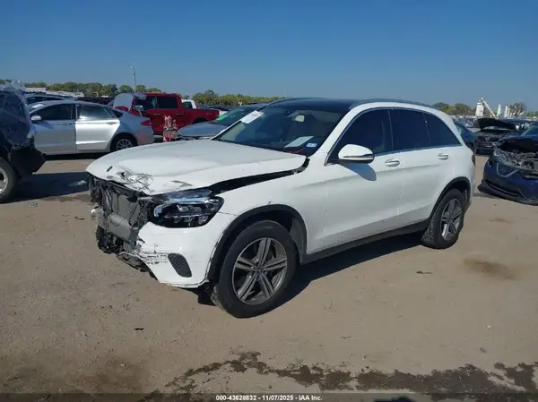W1N0G8DB7LF849932 2020 MERCEDES-BENZ GLC - Image 2