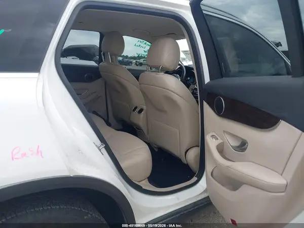 W1N0G8DB7MF875853 2021 MERCEDES-BENZ GLC - Image 8