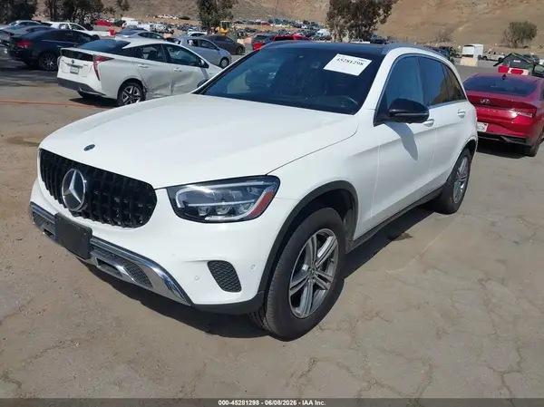 W1N0G8DB7MF930964 2021 MERCEDES-BENZ GLC - Image 2