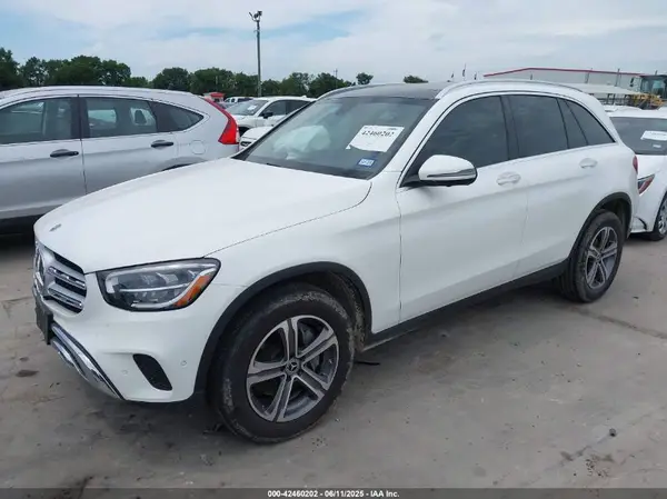 W1N0G8DB7MF987844 2021 MERCEDES-BENZ GLC - Image 2