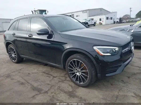 W1N0G8DB7MV269572 2021 MERCEDES-BENZ GLC - Image 1