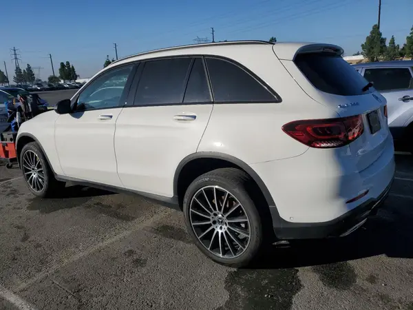 W1N0G8DB7MV283245 2021 MERCEDES-BENZ GLC - Image 2