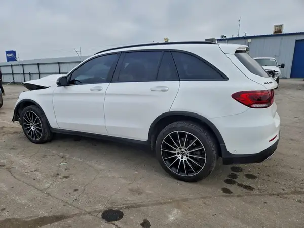 W1N0G8DB7MV317135 2021 MERCEDES-BENZ GLC - Image 2