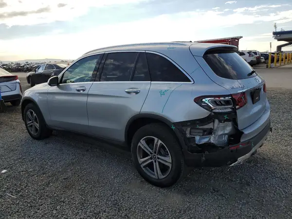 W1N0G8DB7NG107205 2022 MERCEDES-BENZ GLC - Image 2