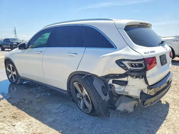 W1N0G8DB7NG108368 2022 MERCEDES-BENZ GLC - Image 2