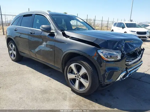 W1N0G8DB7NG112565 2022 MERCEDES-BENZ GLC - Image 1