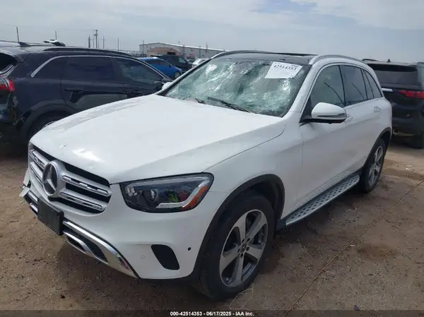 W1N0G8DB7NV344160 2022 MERCEDES-BENZ GLC - Image 2