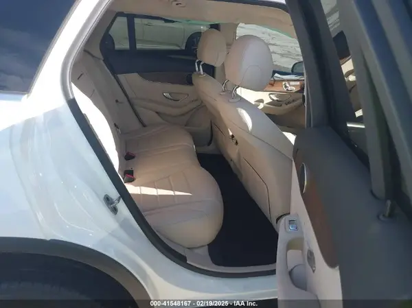 W1N0G8DB7NV367745 2022 MERCEDES-BENZ GLC - Image 8