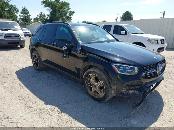 W1N0G8DB7NV386179 2022 MERCEDES-BENZ GLC - Image 1