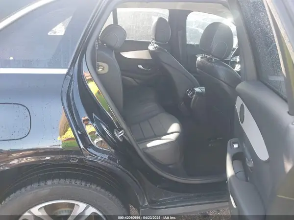 W1N0G8DB7NV394945 2022 MERCEDES-BENZ GLC - Image 8