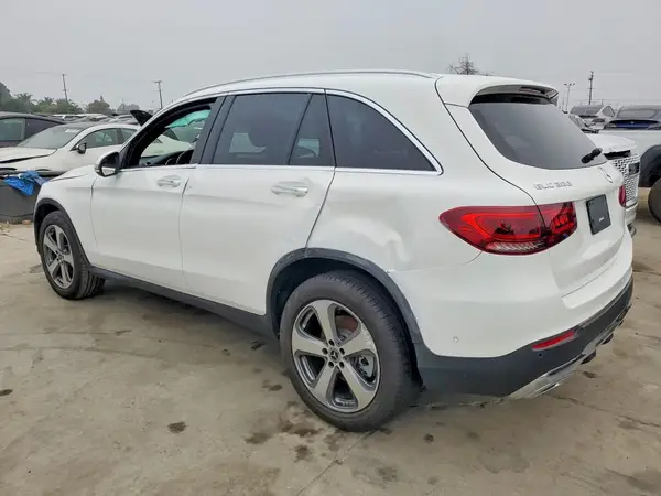 W1N0G8DB7NV397280 2022 MERCEDES-BENZ GLC - Image 2