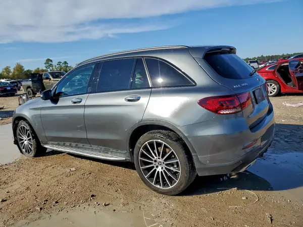 W1N0G8DB8LF759057 2020 MERCEDES-BENZ GLC - Image 2