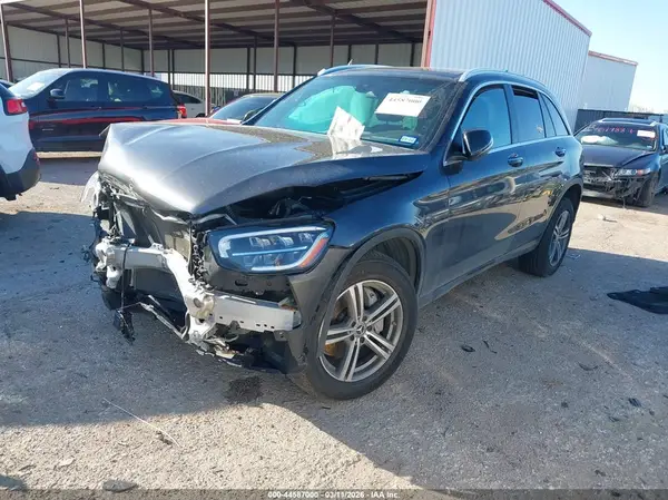 W1N0G8DB8LF774738 2020 MERCEDES-BENZ GLC - Image 2