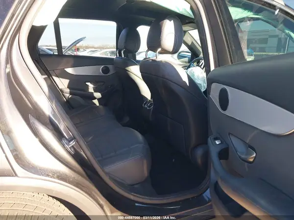 W1N0G8DB8LF774738 2020 MERCEDES-BENZ GLC - Image 8