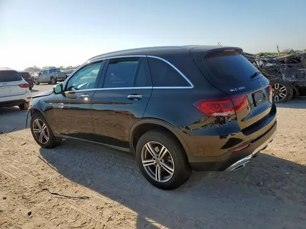 W1N0G8DB8LF778689 2020 MERCEDES-BENZ GLC - Image 2