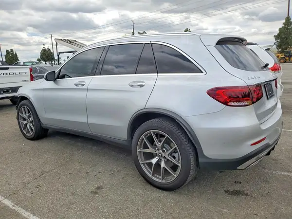 W1N0G8DB8LF785237 2020 MERCEDES-BENZ GLC - Image 2
