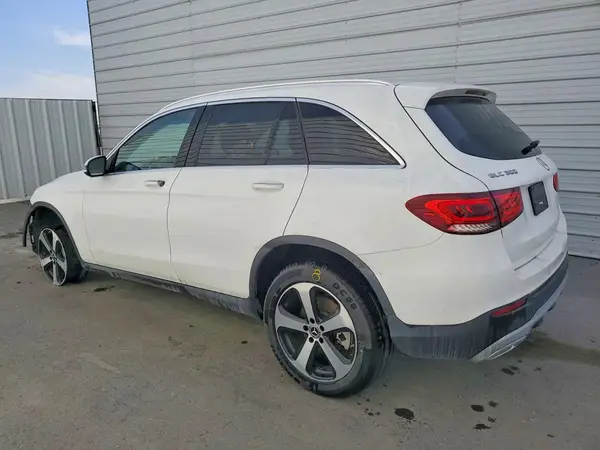 W1N0G8DB8LF807317 2020 MERCEDES-BENZ GLC - Image 2
