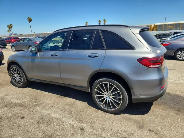 W1N0G8DB8MF991627 2021 MERCEDES-BENZ GLC - Image 2