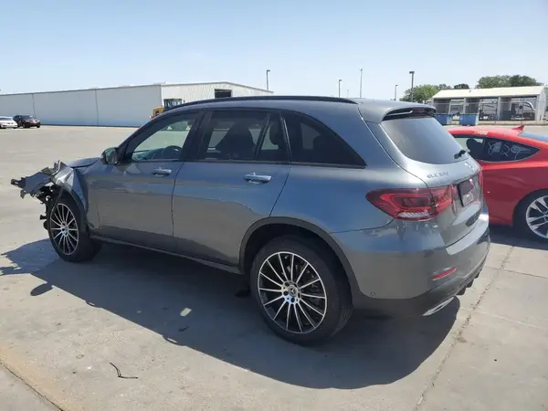 W1N0G8DB8MV270973 2021 MERCEDES-BENZ GLC - Image 2