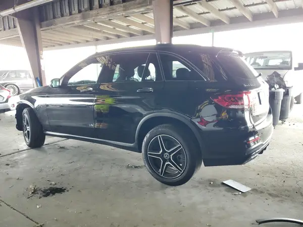 W1N0G8DB8MV274778 2021 MERCEDES-BENZ GLC - Image 2