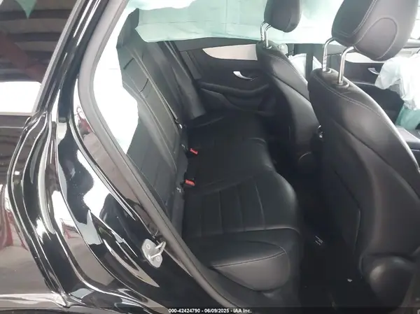 W1N0G8DB8MV291242 2021 MERCEDES-BENZ GLC - Image 8