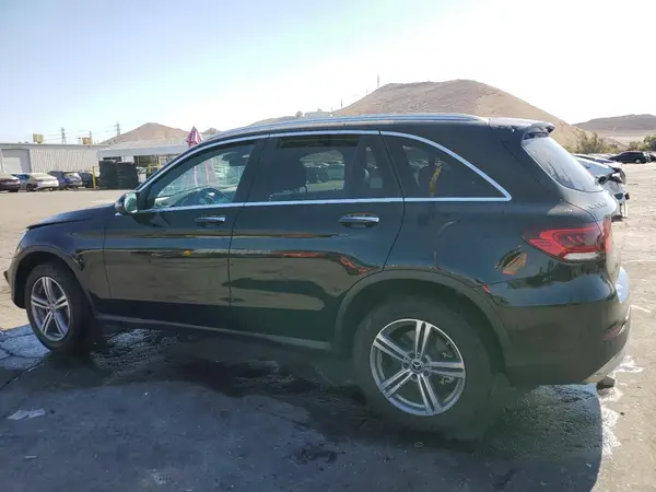 W1N0G8DB8MV307438 2021 MERCEDES-BENZ GLC - Image 2