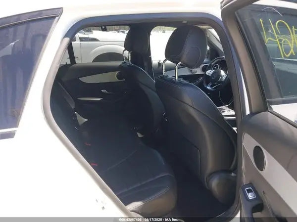 W1N0G8DB8MV318424 2021 MERCEDES-BENZ GLC - Image 8