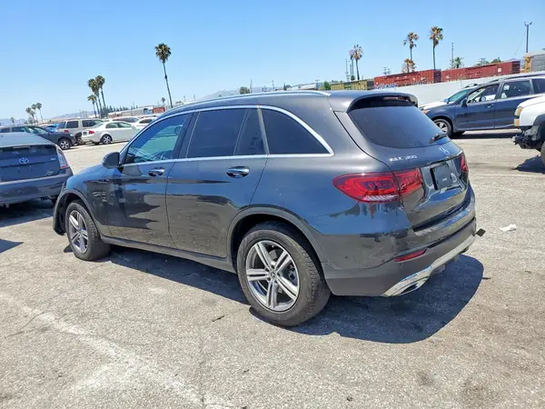 W1N0G8DB8MV324076 2021 MERCEDES-BENZ GLC - Image 2