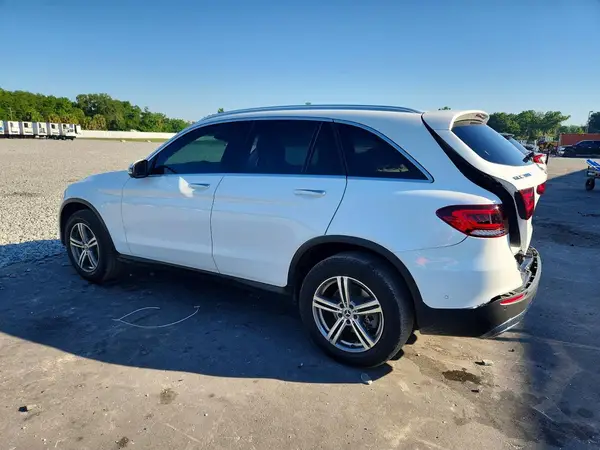 W1N0G8DB8NG077728 2022 MERCEDES-BENZ GLC - Image 2