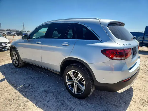 W1N0G8DB8NG101820 2022 MERCEDES-BENZ GLC - Image 2